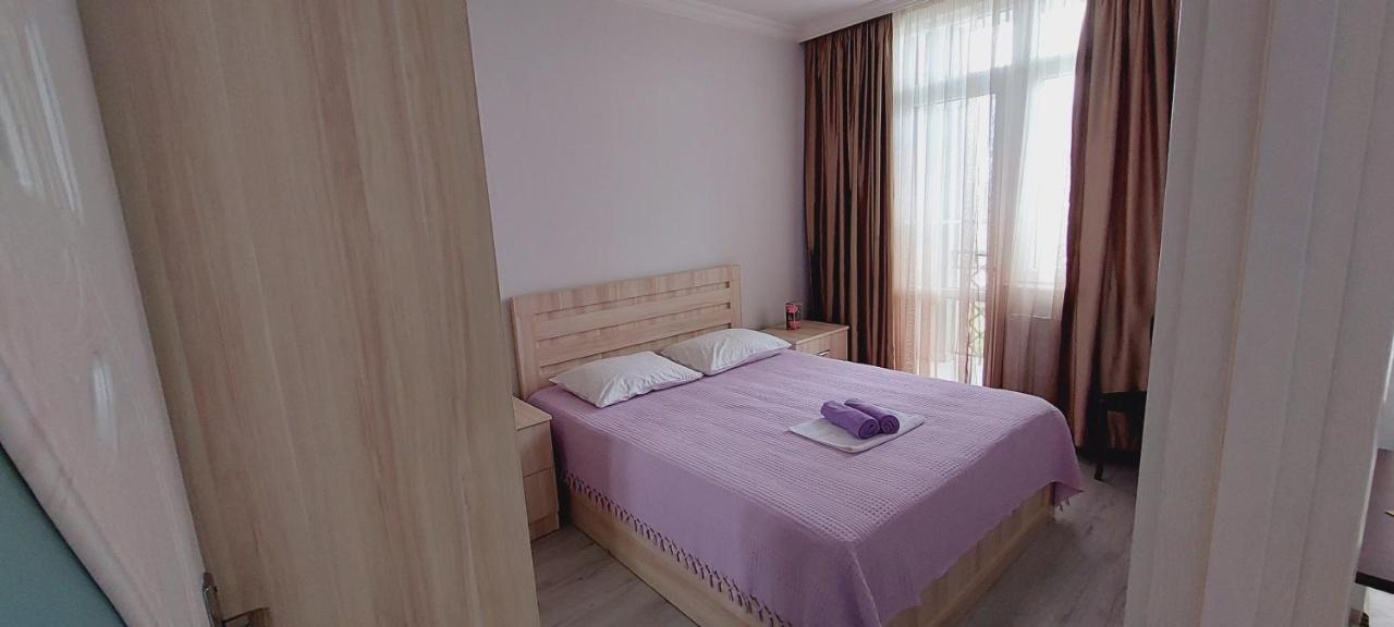 Irakli Sweet Home Batumi Exterior photo